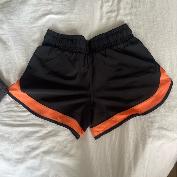 NWT Reebok Running Shorts M - Picture 7 of 10